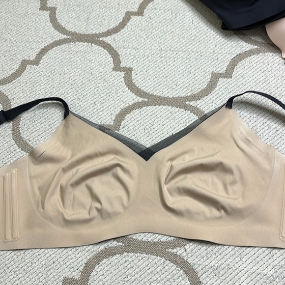 Honeylove Black mesh CrossOver Bra, wireless Bra with Adjustable Straps size 1X - Picture 11 of 14